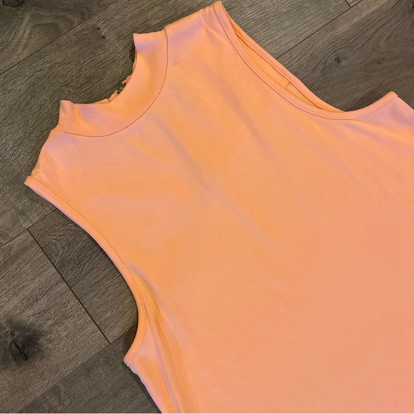 Crown & Ivy Blouse Top Size Small Orange Sleeveless - Picture 2 of 5